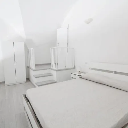 Apartment Le Tre Isole - By Ap