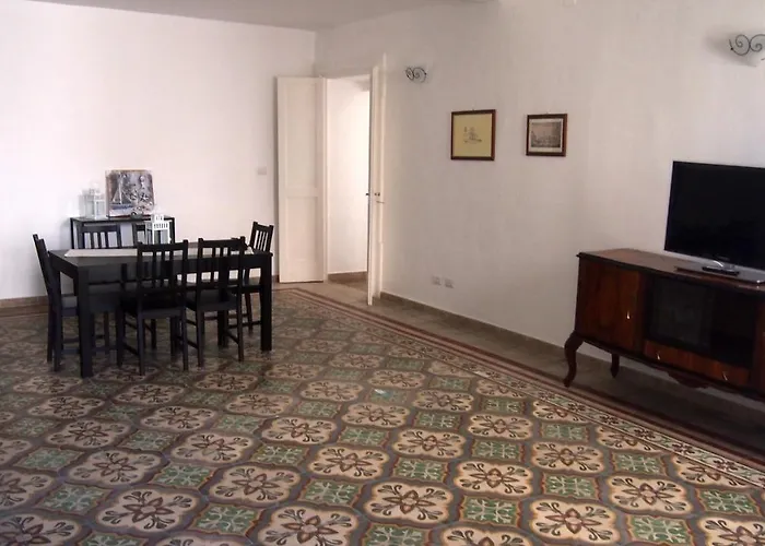 Le Tre Isole - By Ap